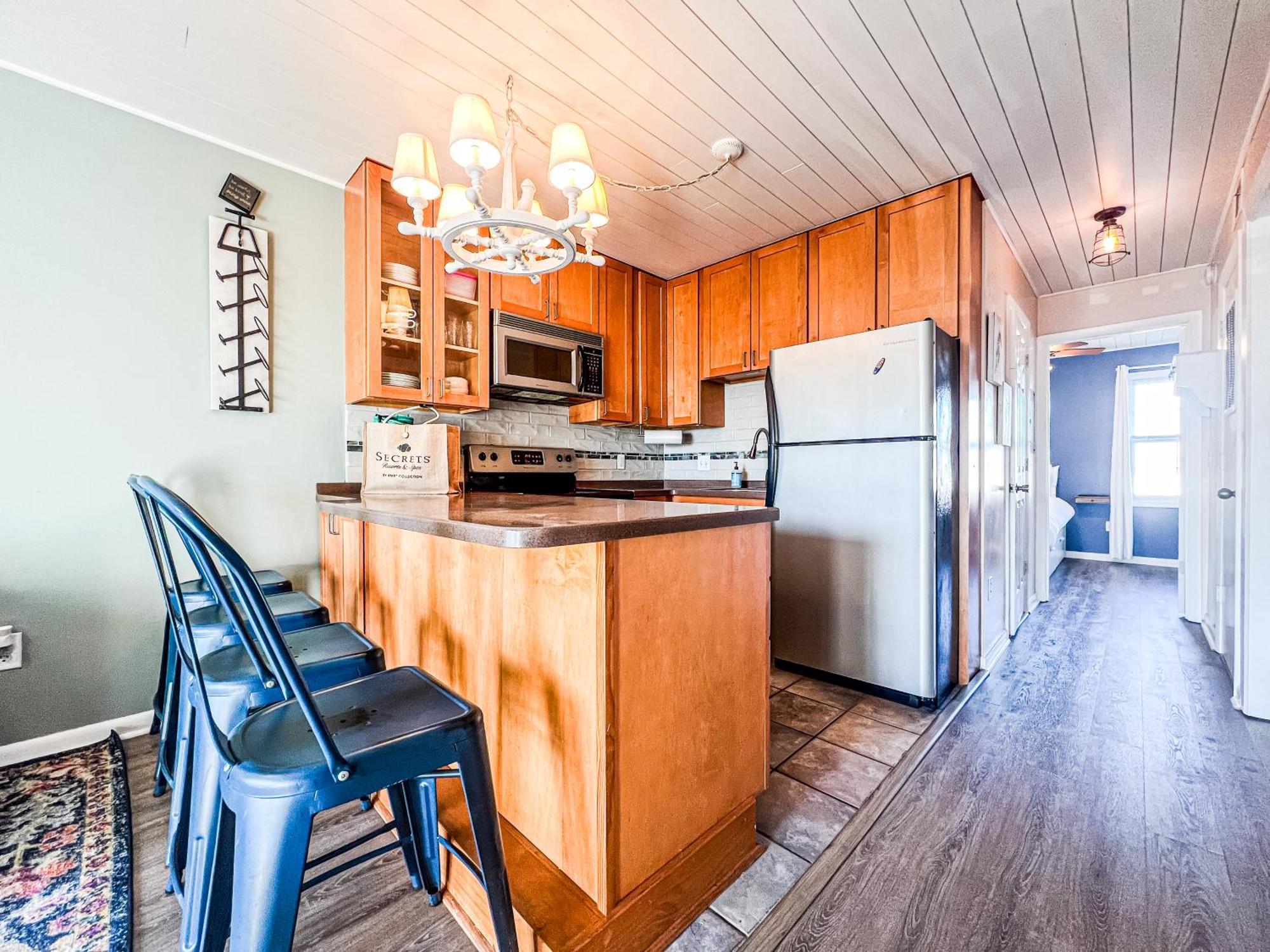Cozy Beach Condo Sleeps 6 Pool Carolina Beach Eksteriør bilde